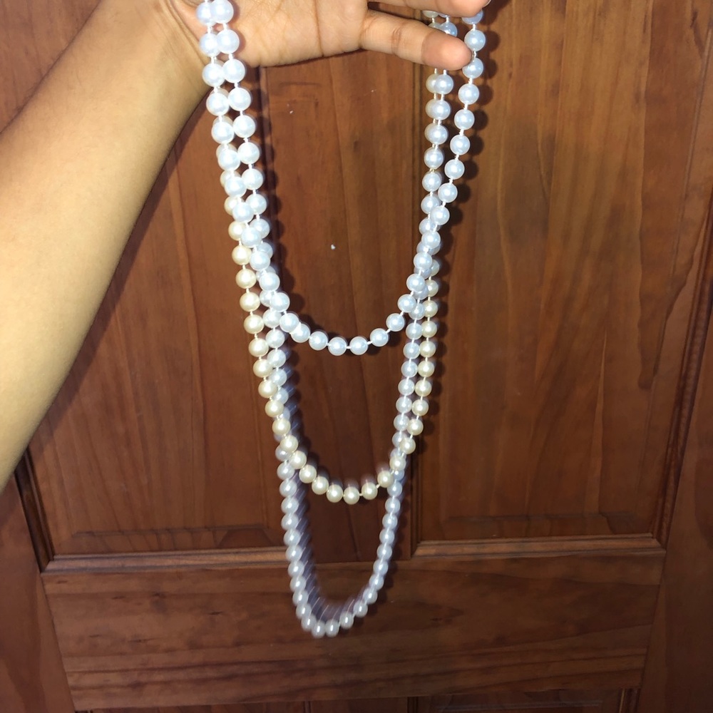 Bundle: Pearl necklaces